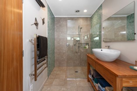 Photo of property in 400 Leigh Road, Whangateau, Warkworth, 0985