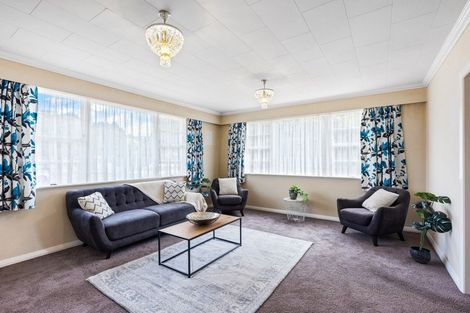 Photo of property in 387 Fergusson Drive, Heretaunga, Upper Hutt, 5018