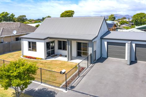 Photo of property in 1/49 Castletown Place, New Brighton, Christchurch, 8083