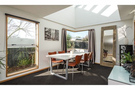 Photo of property in 1a Dulles Place, Papanui, Christchurch, 8053