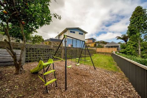 Photo of property in 4 Cowling Road, Hurdon, New Plymouth, 4310