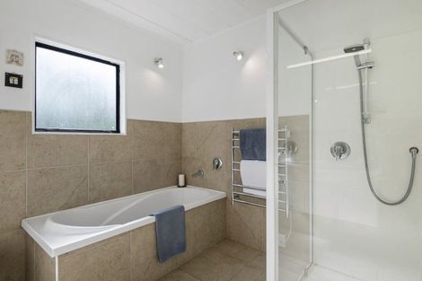 Photo of property in 10 Moorgreen Heights, Torbay, Auckland, 0630