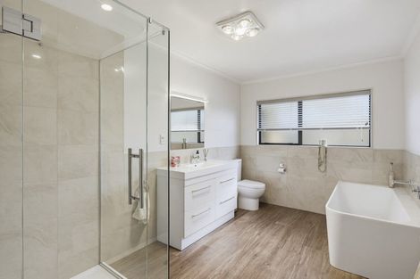 Photo of property in 14 Sunburst Court, Paraparaumu Beach, Paraparaumu, 5032