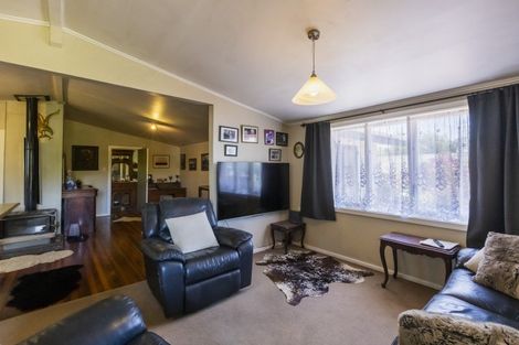 Photo of property in 11 Smith Street, Waipukurau, 4200