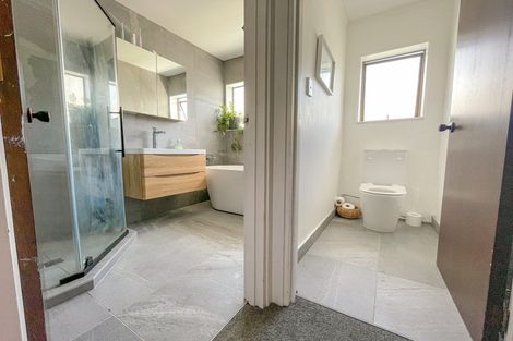 Photo of property in 1/49 Killarney Avenue, Torbay, Auckland, 0630