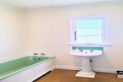 Photo of property in 12 Wallace Street, Roslyn, Dunedin, 9010