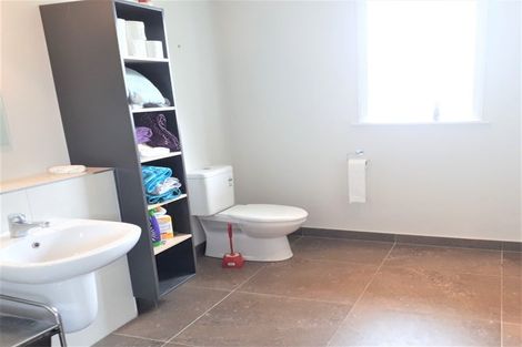 Photo of property in 13 Bartholomew Road, Levin, 5510