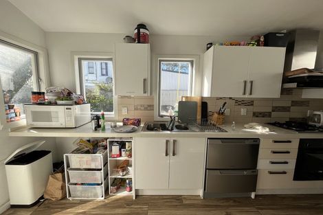 Photo of property in 7 Fallowfield Avenue, Mount Victoria, Wellington, 6011