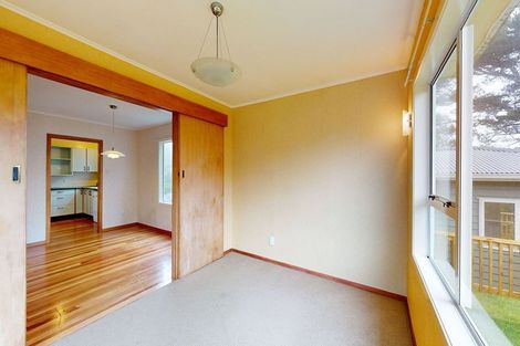 Photo of property in 3 Dunmail Way, Newlands, Wellington, 6037