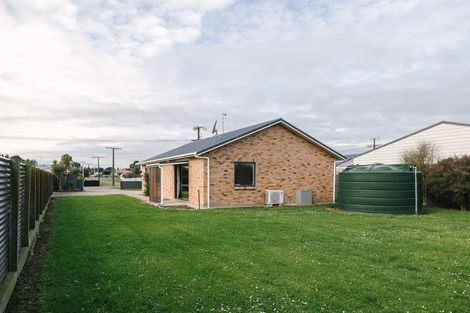 Photo of property in 22 Phillips Street, Sanson, 4817