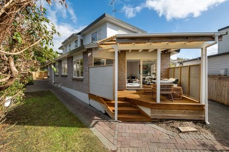 Photo of property in 1/137 Nile Road, Milford, Auckland, 0620