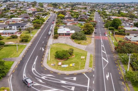 Photo of property in 19 Knights Road, Rothesay Bay, Auckland, 0630