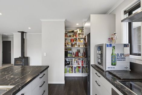 Photo of property in 40 Dreaver Drive, Waitara, 4320