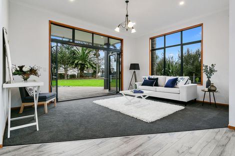 Photo of property in 331 Athlone Drive, Cambridge, 3434