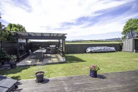 Photo of property in 119 Pacific Drive, Fitzherbert, Palmerston North, 4410