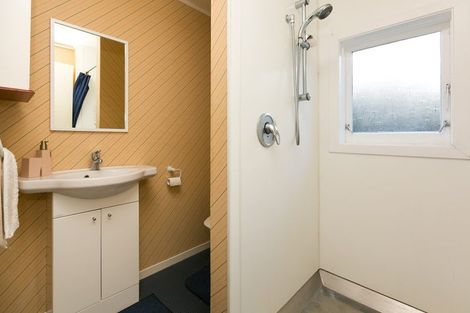 Photo of property in 9 Nevada Drive, Merrilands, New Plymouth, 4312