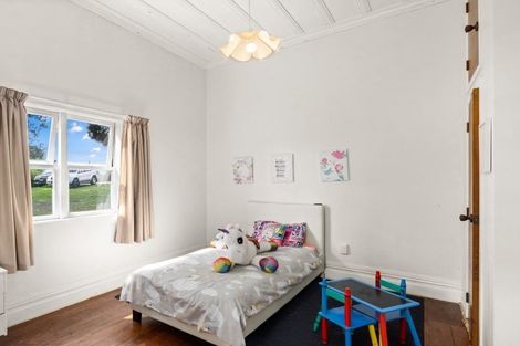 Photo of property in 25 Derrick Road, Kawakawa, 0210