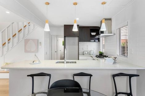 Photo of property in 4/31 Wairakei Street, Greenlane, Auckland, 1051