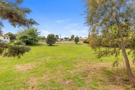 Photo of property in 3 Victoria Terrace, Ohau, 5570