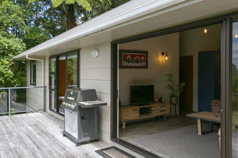 Photo of property in 73 Kaiuru Avenue, Pukawa Bay, Turangi, 3381