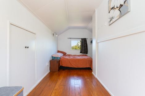 Photo of property in 58 Conclusion Street, Ascot Park, Porirua, 5024