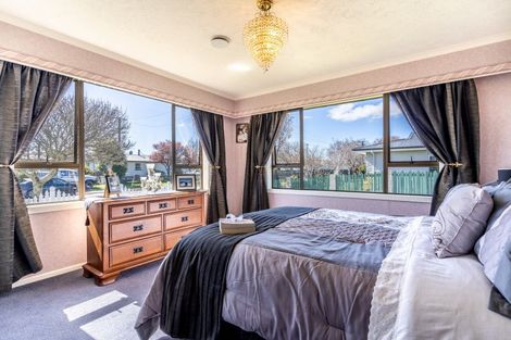 Photo of property in 13 Church Street, Winton, 9720