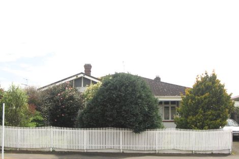 Photo of property in 226 Devon Street West, New Plymouth, 4310