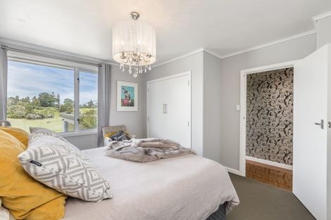 Photo of property in 32 Links Road, New Lynn, Auckland, 0600