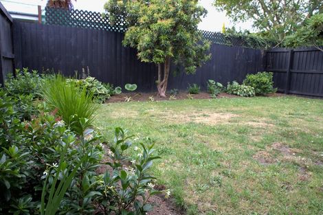 Photo of property in 4/7a Curletts Road, Sockburn, Christchurch, 8042