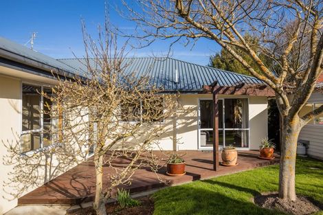 Photo of property in 10 Beauford Place, Parklands, Christchurch, 8083