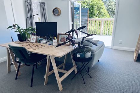 Photo of property in 30 Saint Michaels Crescent, Kelburn, Wellington, 6012