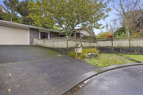 Photo of property in 13 Pentland Place, Highlands Park, New Plymouth, 4312