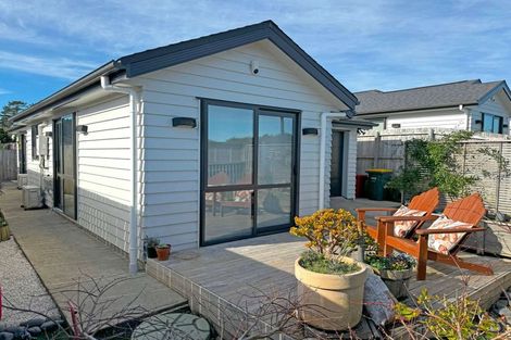 Photo of property in 76 Accolage Boulevard, Kumeu, 0810
