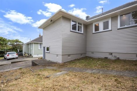 Photo of property in 18 Gear Terrace, Ranui, Porirua, 5024
