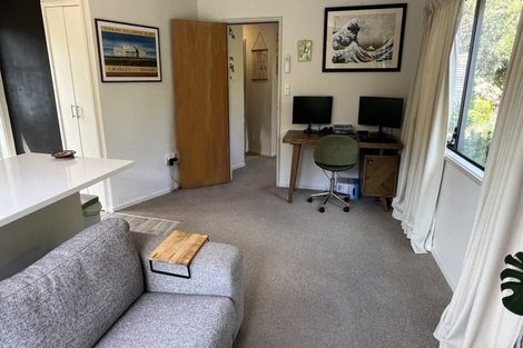 Photo of property in 34 Blackbridge Road, Wadestown, Wellington, 6012