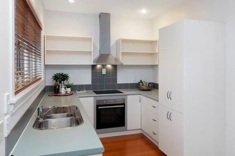 Photo of property in 56 Kotare Street, Waikanae, 5036