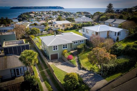 Photo of property in 5 Herewini Street, Titahi Bay, Porirua, 5022