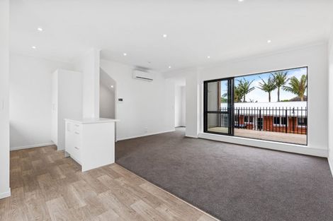 Photo of property in 500b Te Atatu Road, Te Atatu Peninsula, Auckland, 0610