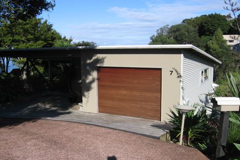 Photo of property in 7 Dorothy Road, Laingholm, Auckland, 0604