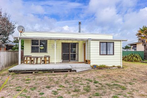 Photo of property in 55 Koputara Road, Himatangi Beach, Foxton, 4891