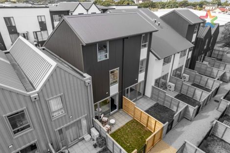 Photo of property in 38 John Street, Stokes Valley, Lower Hutt, 5019