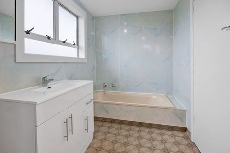 Photo of property in 124 Kahouri Road, Midhirst, Stratford, 4394