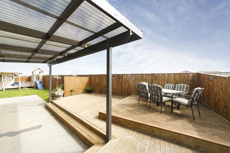 Photo of property in 7 Medallion Court, Kelvin Grove, Palmerston North, 4414