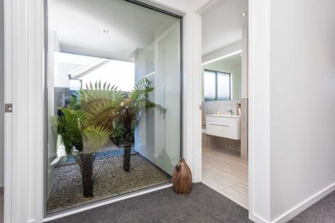 Photo of property in 17 Waterstock Way, Parklands, Christchurch, 8083