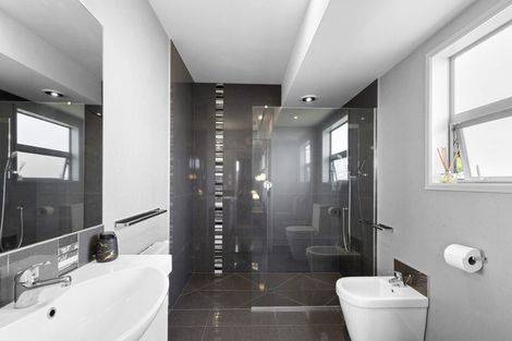 Photo of property in 12 Megaw Close, Whalers Gate, New Plymouth, 4310