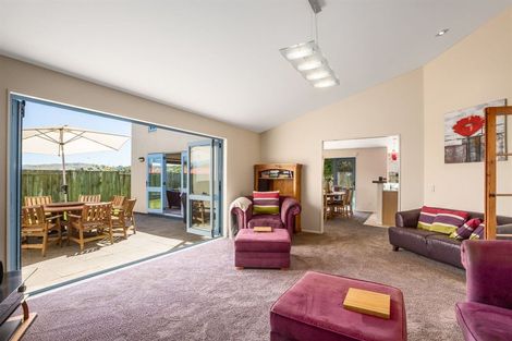 Photo of property in 60 Navigation Drive, Whitby, Porirua, 5024