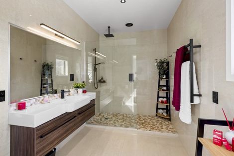 Photo of property in 1 Afton Lane, Jacks Point, Queenstown, 9371