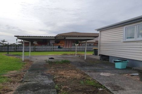 Photo of property in 51 Sturges Road, Henderson, Auckland, 0612