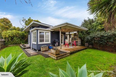 Photo of property in 22 Botany Road, Howick, Auckland, 2010