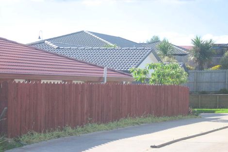 Photo of property in 11b Parkcrest Drive, Henderson, Auckland, 0612